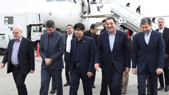 وزیر صمت وارد اصفهان شد