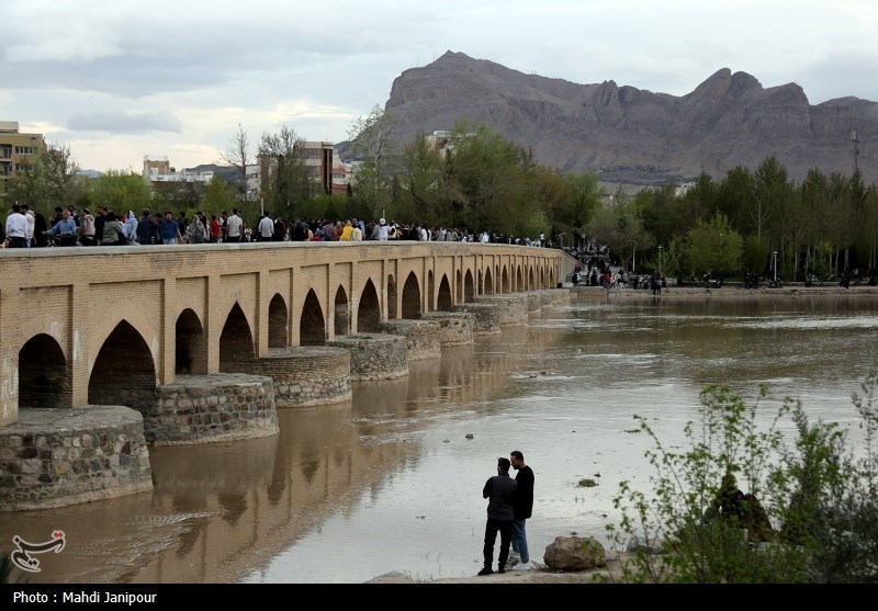 زاینده رود در اواخر اردیبهشت جان دوباره می گیرد