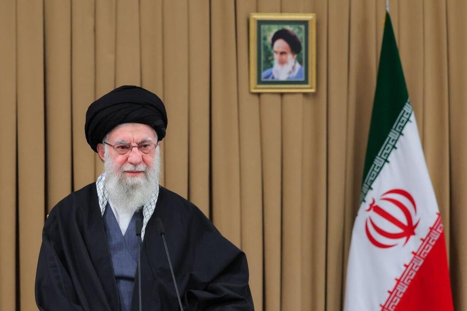 روح ملکوتی امام خامنه ای(قدس سره) به ملکوت اعلی پیوست